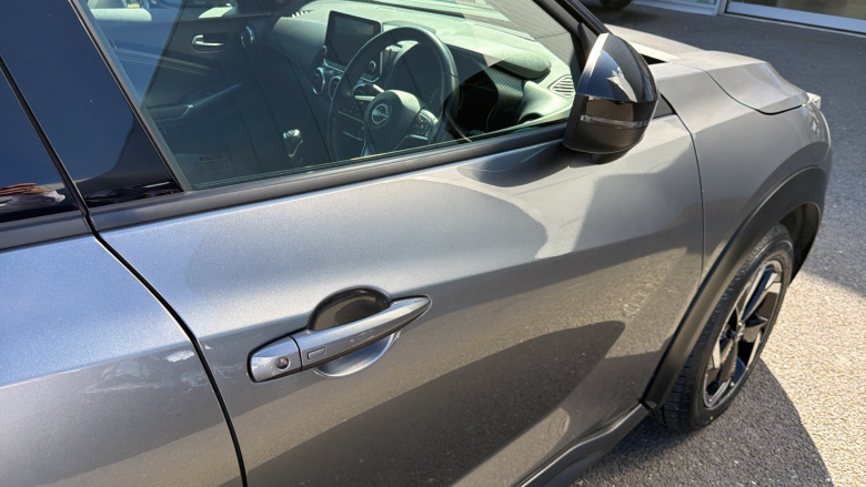 Nissan Juke 1.0 DiG-T 114 N-Connecta 5dr Petrol Hatchback